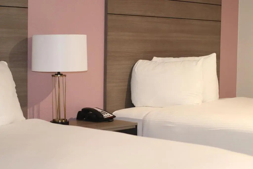 Arya Inn and Suites