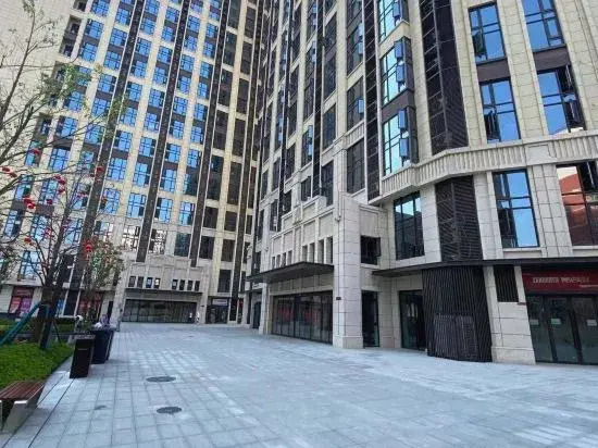 Bian · Light Luxury Hotel (See Mingzhu Store, Wanda Zhengshang Apartment, No.2, Zhengzhou)