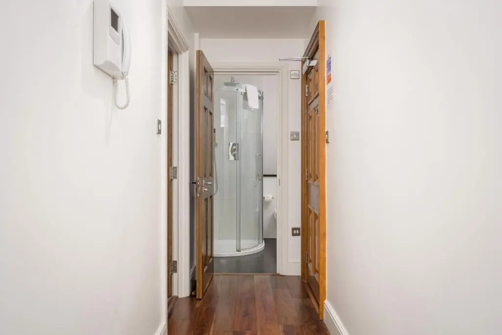 Apartment 5, 48 Bishopsgate by City Living London