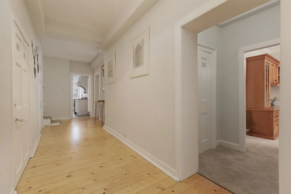 Classic Main Door Entry 2-bedroom New Town Apartment with Garden