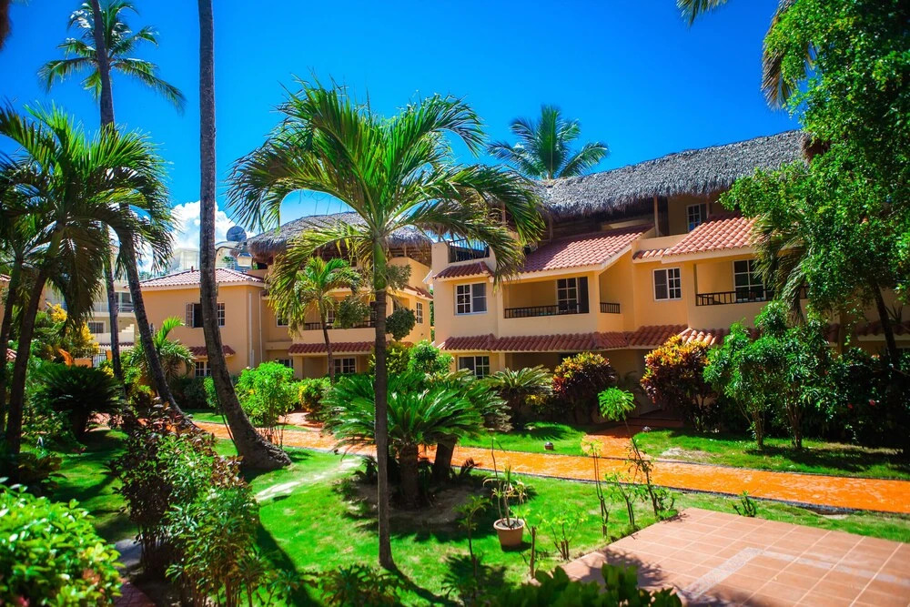 C202 Florisel - Beach Lovely Apartment!