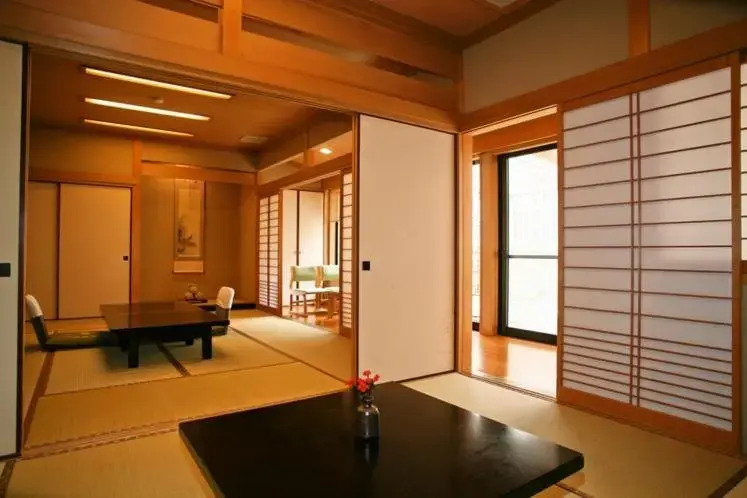 Yunokura Tsuruya