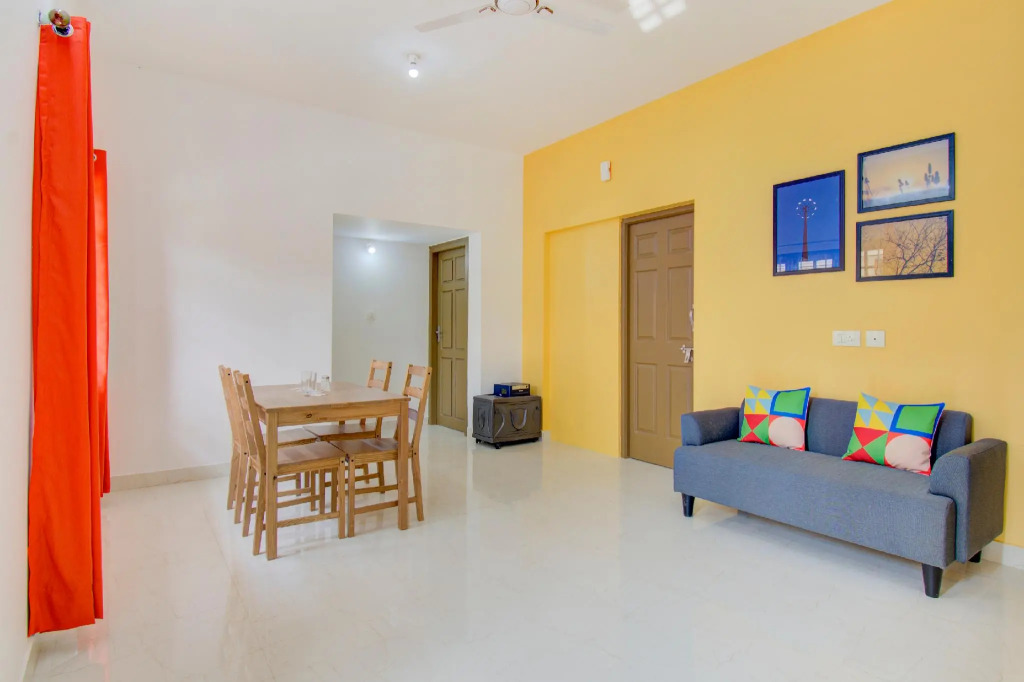Oyo 80137 Safura Residency