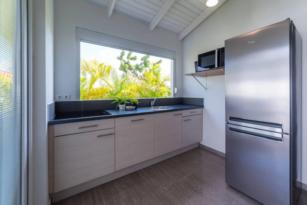? Perfect Family Getaway ? with Tropical Pool & Garden
