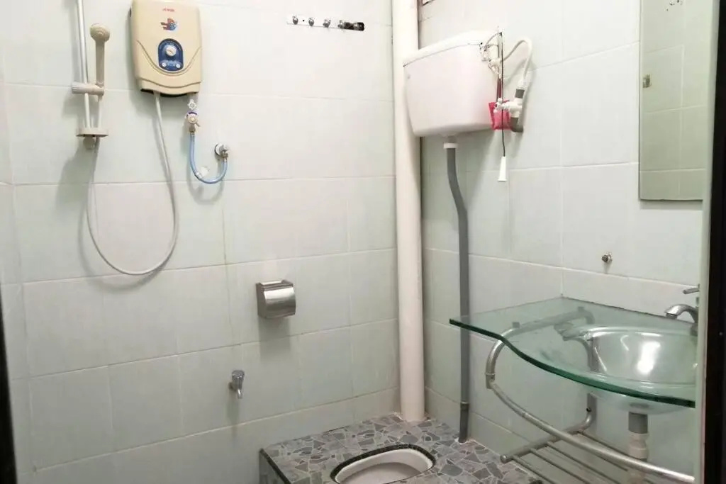 Kulai Dream Homestay 4room 16pax @near Kulai Aeon, JPO, Senai Airport, Legoland