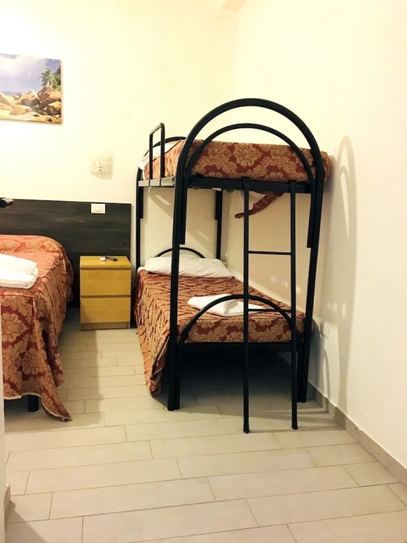 Apartment With One Bedroom In Roma, With Wifi - 50 Km From The Beach