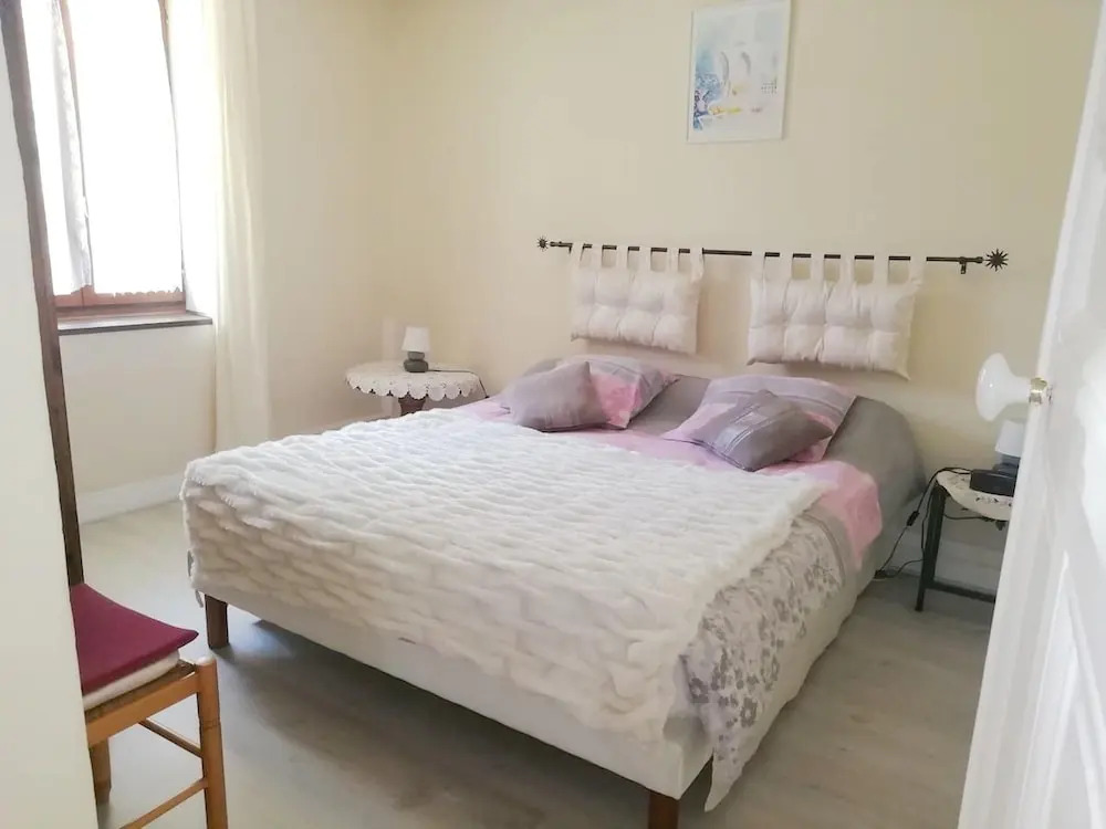 Apartment With 2 Bedrooms in Saint-rambert-en-bugey, With Wonderful Mountain View, Enclosed Garden and Wifi
