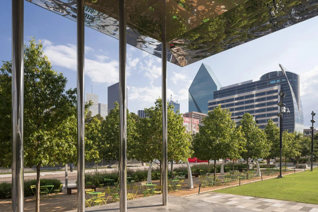 The Ritz-Carlton, Dallas