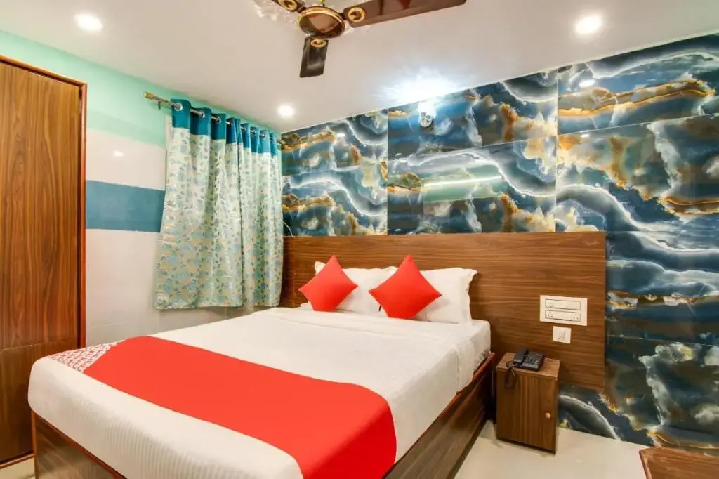 Hotel Sri Grand by OYO Rooms