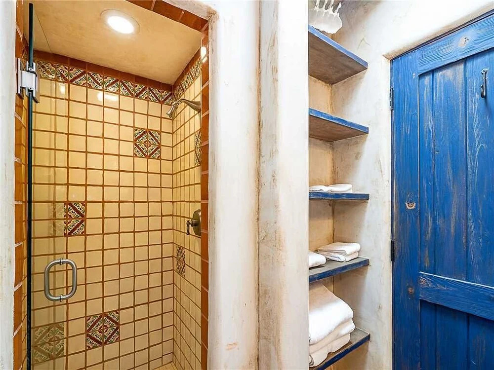 Cowboy On The Acequia, 2 Bedrooms, Fireplaces, Washer/dryer, Sleeps 4