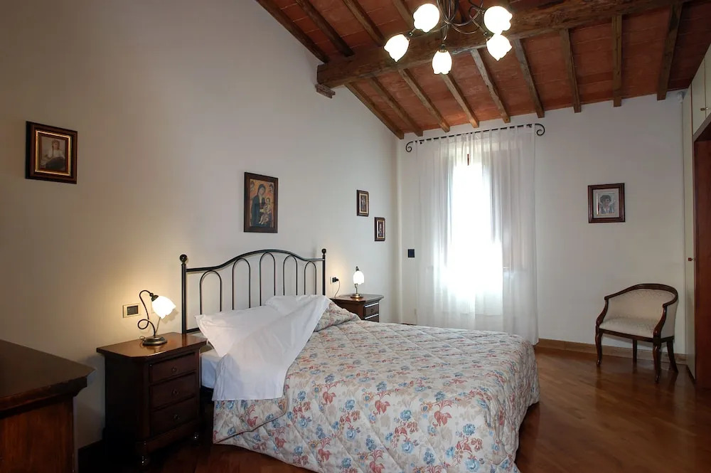 Podere Fignano, holiday home - apartments renovated 2024 - new swimming pool