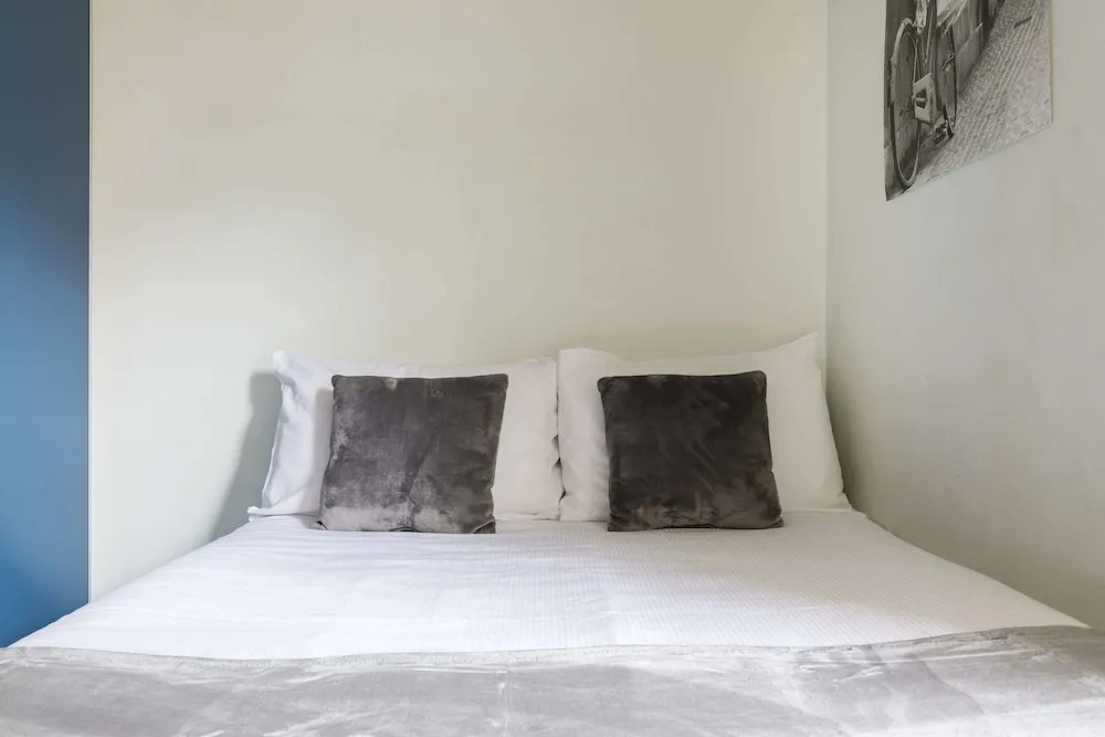 Bright 3BR Flat in the Very Centre of London