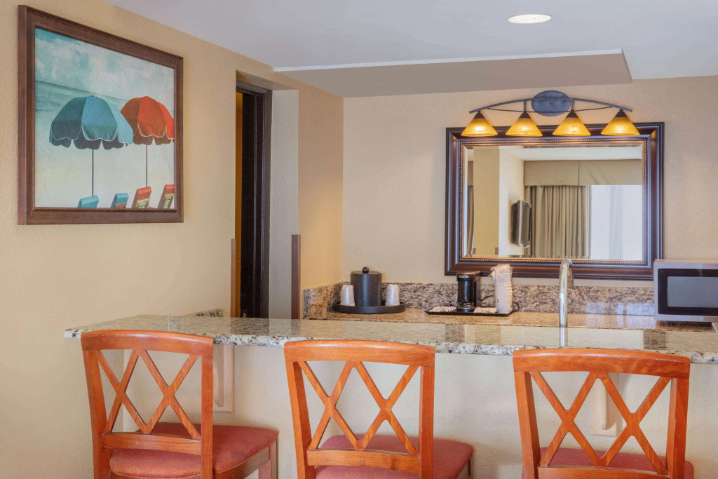 La Quinta by Wyndham Cocoa Beach Oceanfront