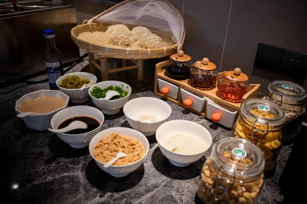 Home Inn Selected (Shanghai Lujiazui, Expo Center)