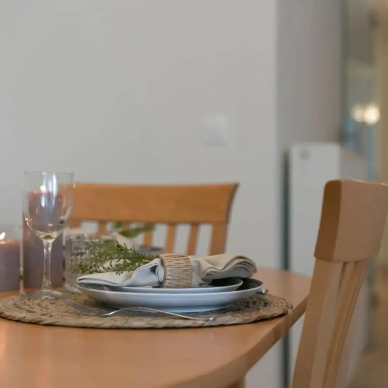 Cosy Family Apartment With Parking Near the Beach