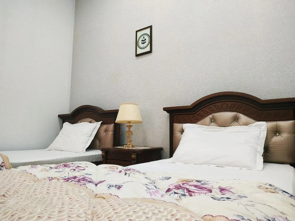 Happy House Hotel