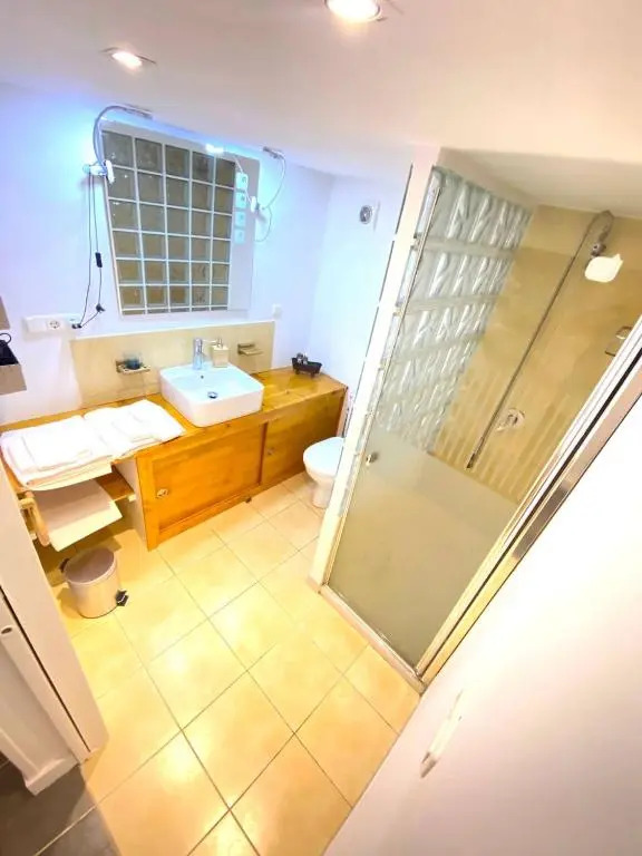 Jolie appartement individuel, dans un quartier calme très proche de la plage.