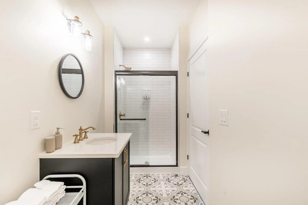 Heritage Rideau 1Br Apartment Free Parking 2