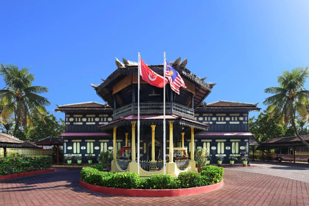 Pelangi Mall Condominum by iHost