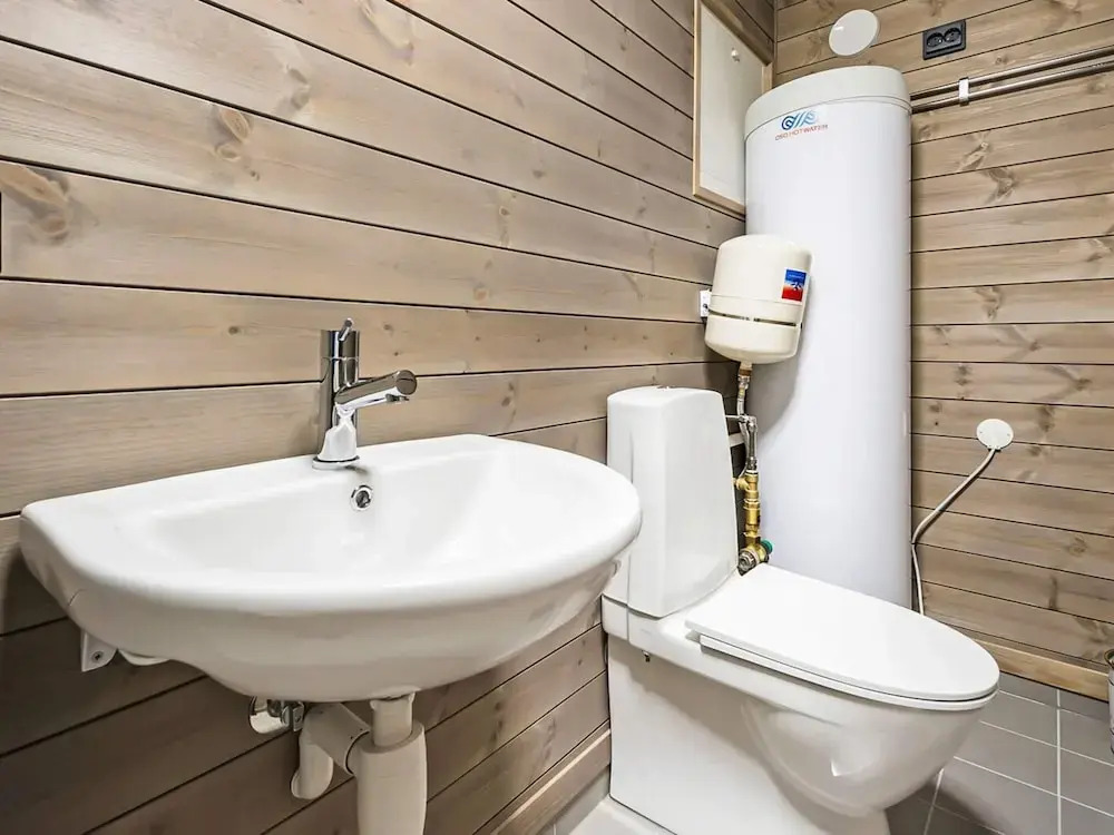 6 Person Holiday Home in Averoya