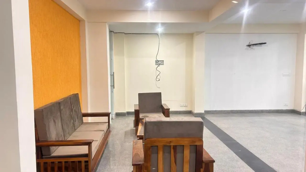 Lime Tree 1BHK Serviced Apartment - Medanta Medicity, Gurgaon