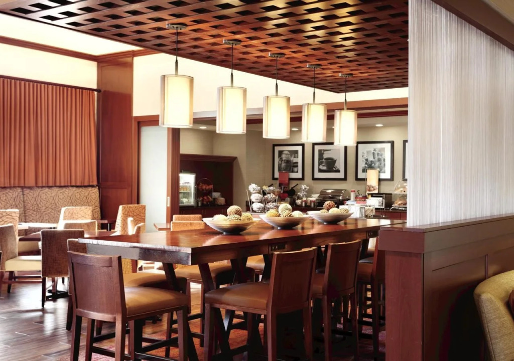 Hampton Inn & Suites Mystic