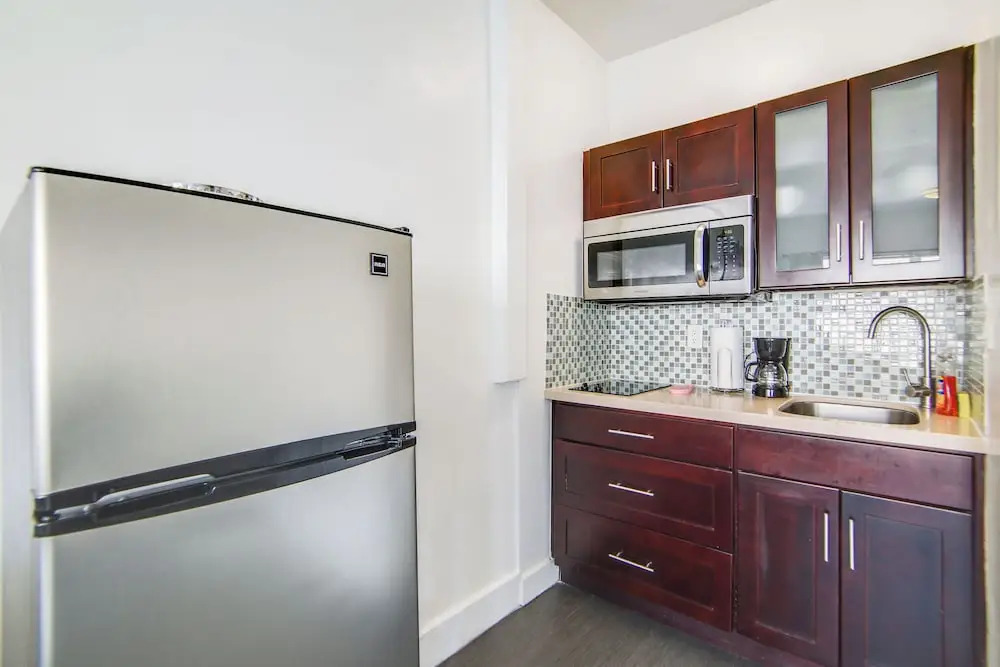 Chic Large Studio Apt Near Ocean Drive South Beach