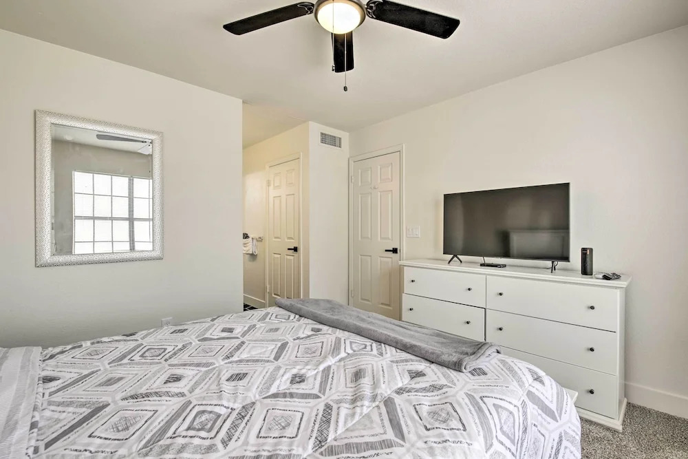 Hot Tub! Family-friendly Home, 8 Mi to Westgate