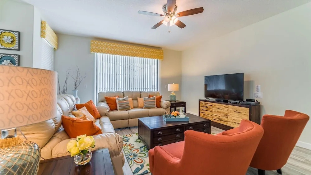 5440 Solterra Circle