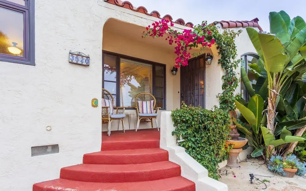 Spanish Urban Oasis-5 Min Walk to Best Local Spots