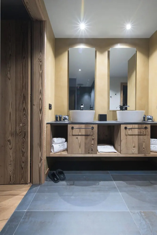 DOLOMITI EXCLUSIVE YOUR MOUNTAIN SUITE