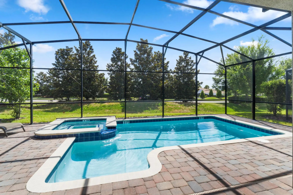 Champions Gate Castle * 9BR * Pool/Spa * Near Clubhouse