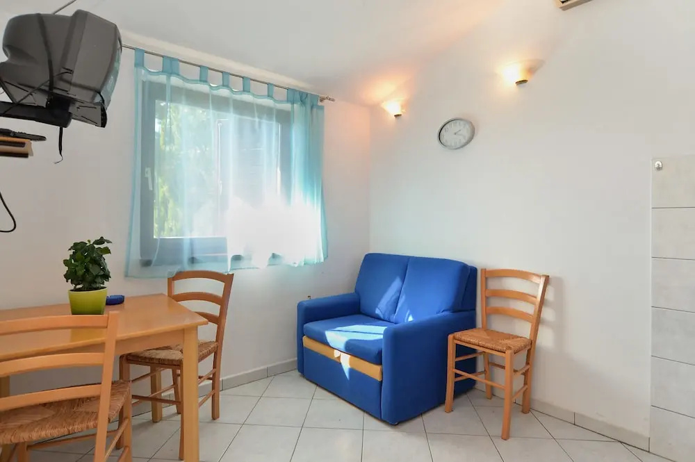 Apartment 794