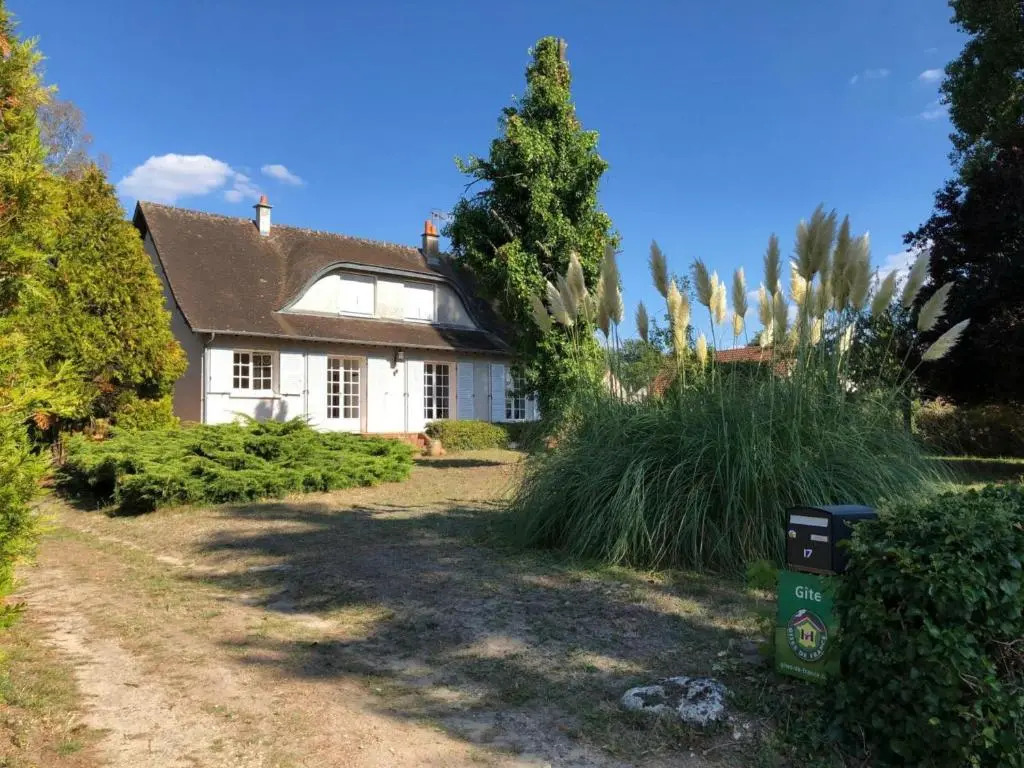 Gîte Yvoy-le-Marron, 3 pièces, 4 personnes - FR-1-491-117