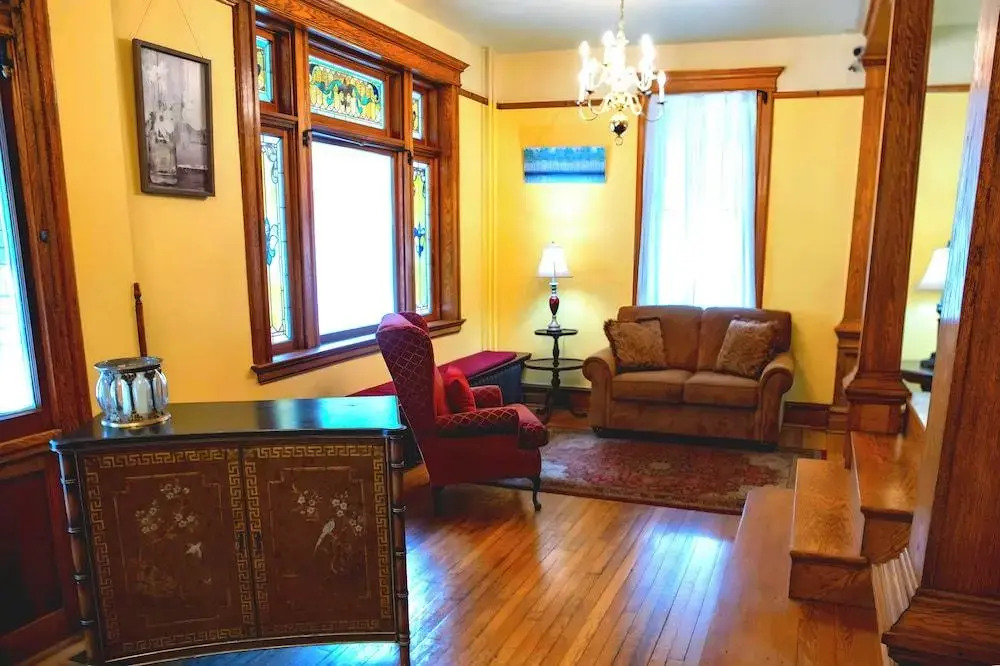Elk River Hotel