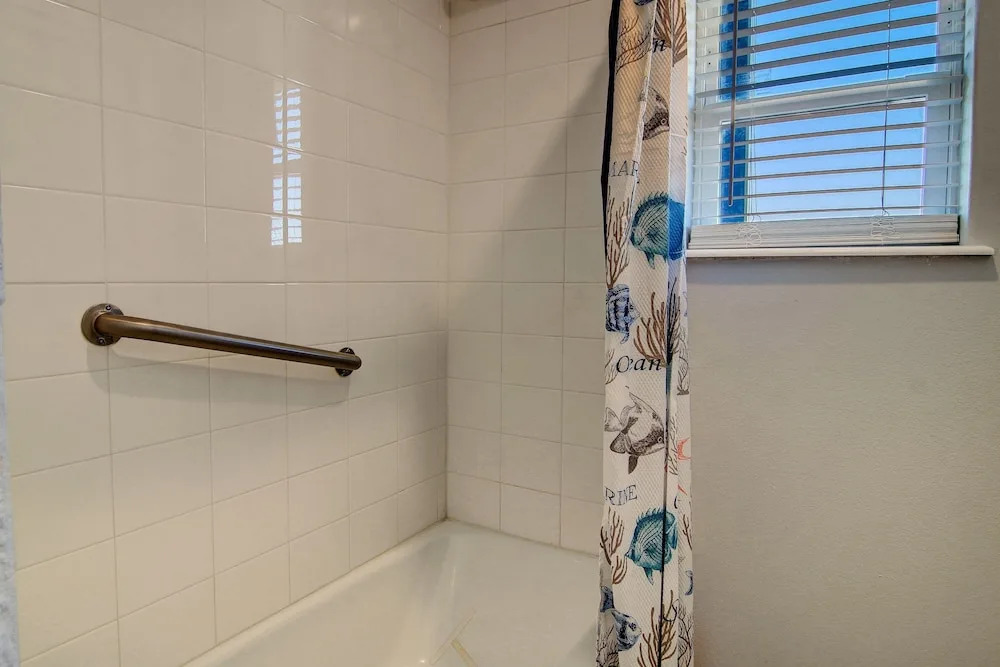 Turtle's Pace Siv5 2 Bedrooms 2 Bathrooms Condo