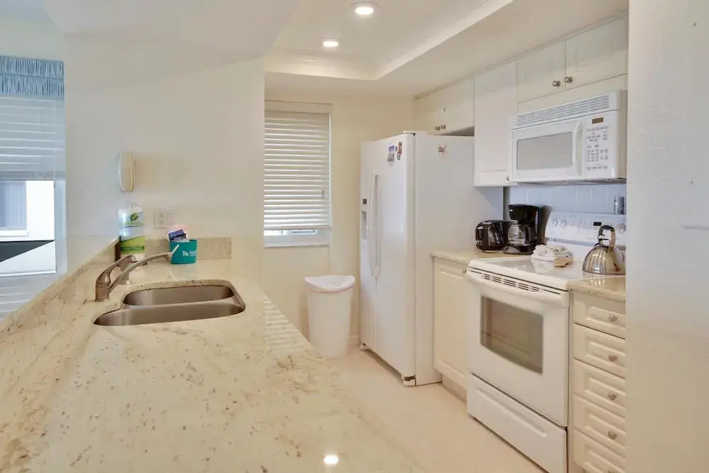 Land's End 7-406 Beach Front - Premier