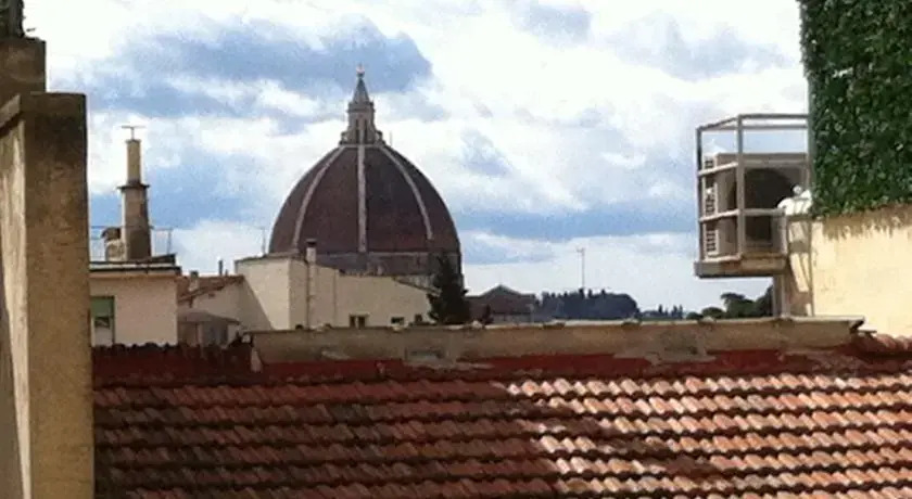 Florence Beautiful Penthouse-Suite