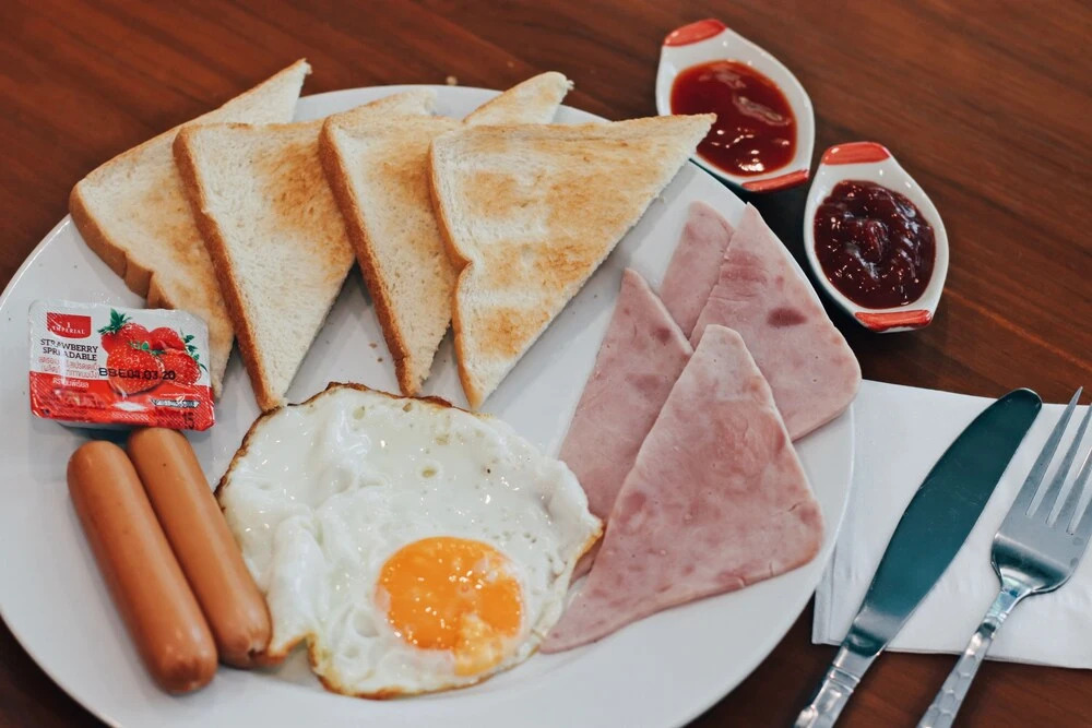 Nine Cafe & Hostel
