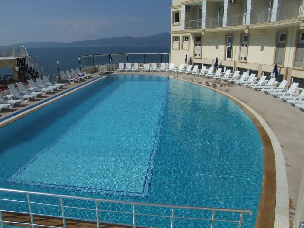 Dogalya Hotel