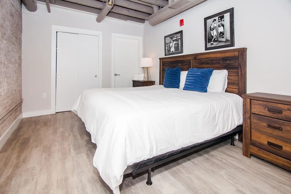 BOS008 2 Bedroom Apartment By Senstay