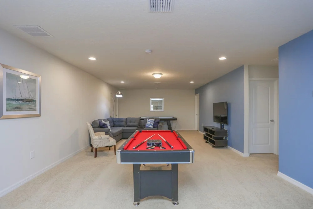 8 Bedroom Vacation Home in Windsor at Westside