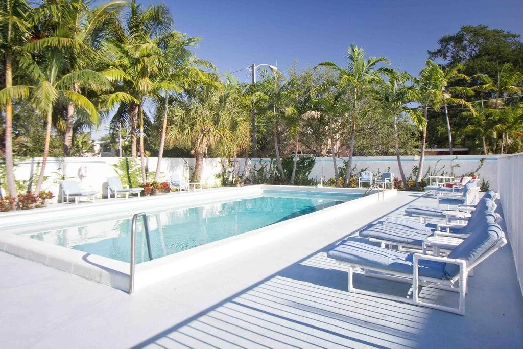 The New Yorker Miami Hotel