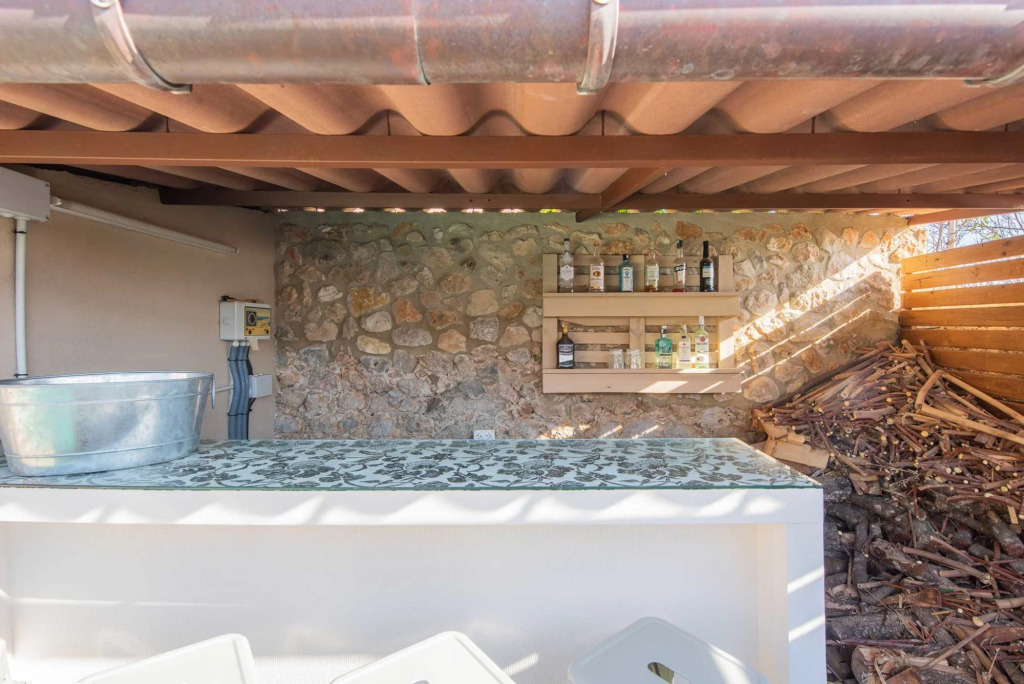 Pintor In Caimari With 3 Bedrooms And 2 Bathrooms