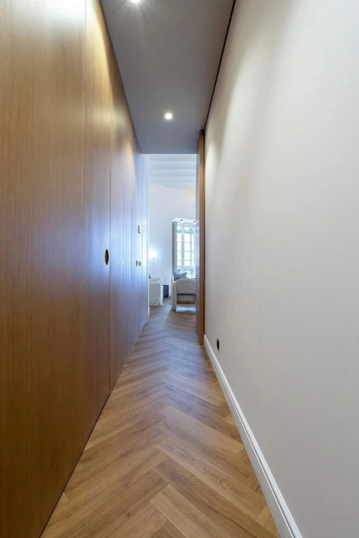 Spectacular 3BD Apartment in Sevilla Antonia Diaz IV