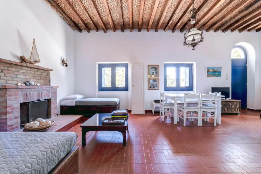 Peggy's Place, Traditional Cycladic House in Drios