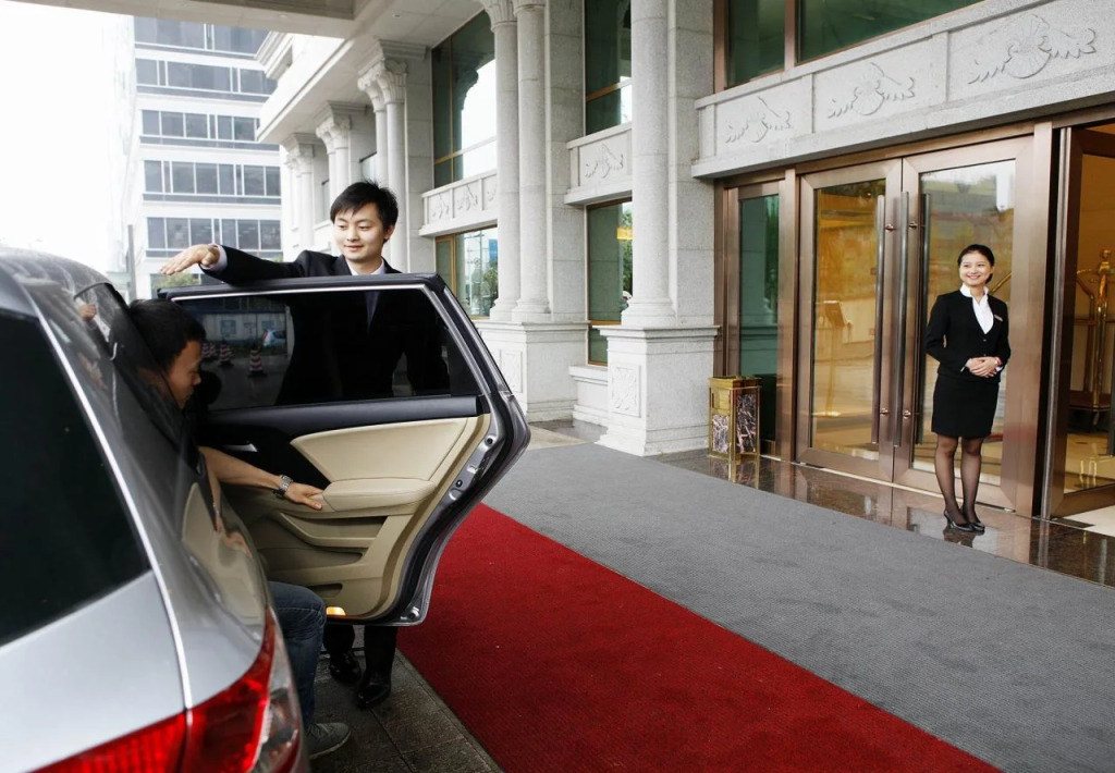 Sovereign International Hotel