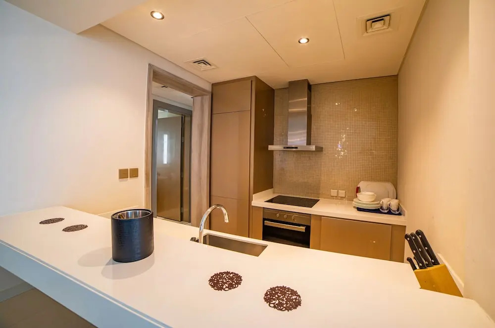 Paramount Towers 2BR Luxurious Apartment - 360 vacation