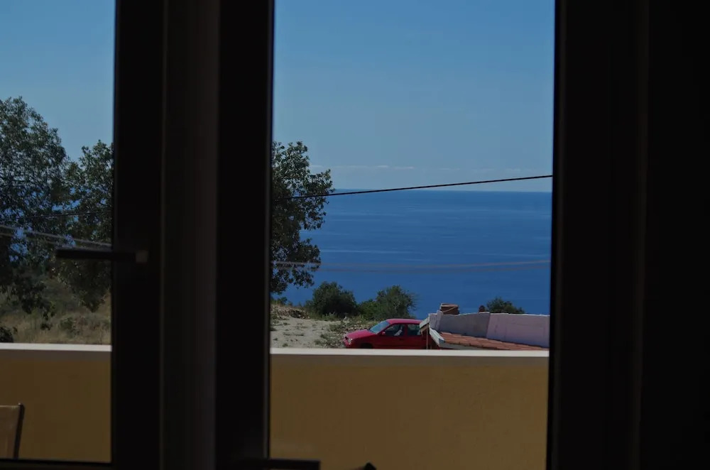Sandra Apartments