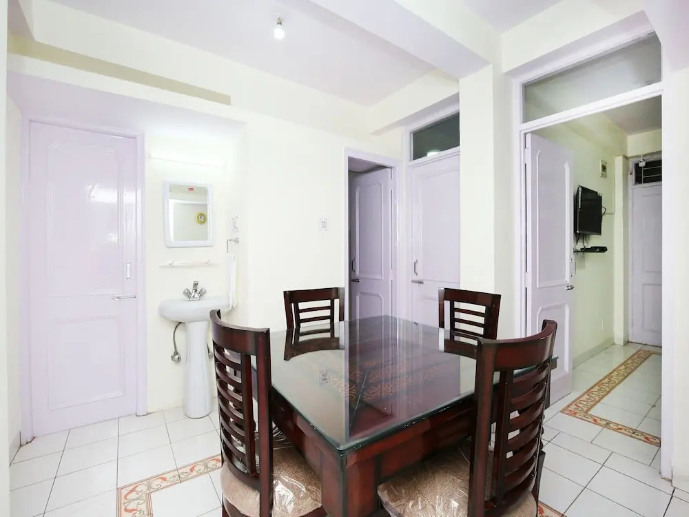 OYO 10870 Home 3BHK Near Museum Chaura Maidaan